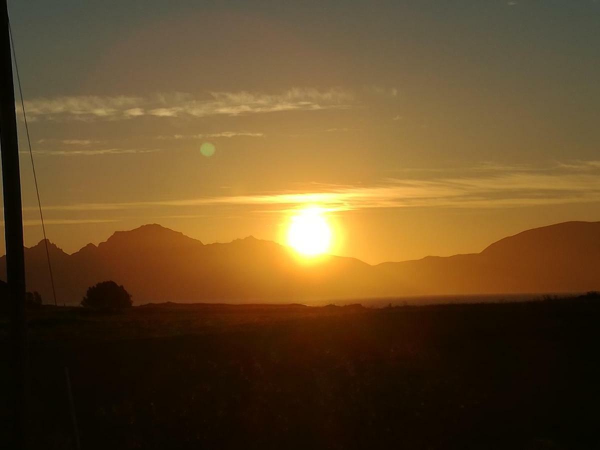 Midnattsolveien 3158,Sommarhusstrand Laukvik Lofoten Norway Buitenkant foto